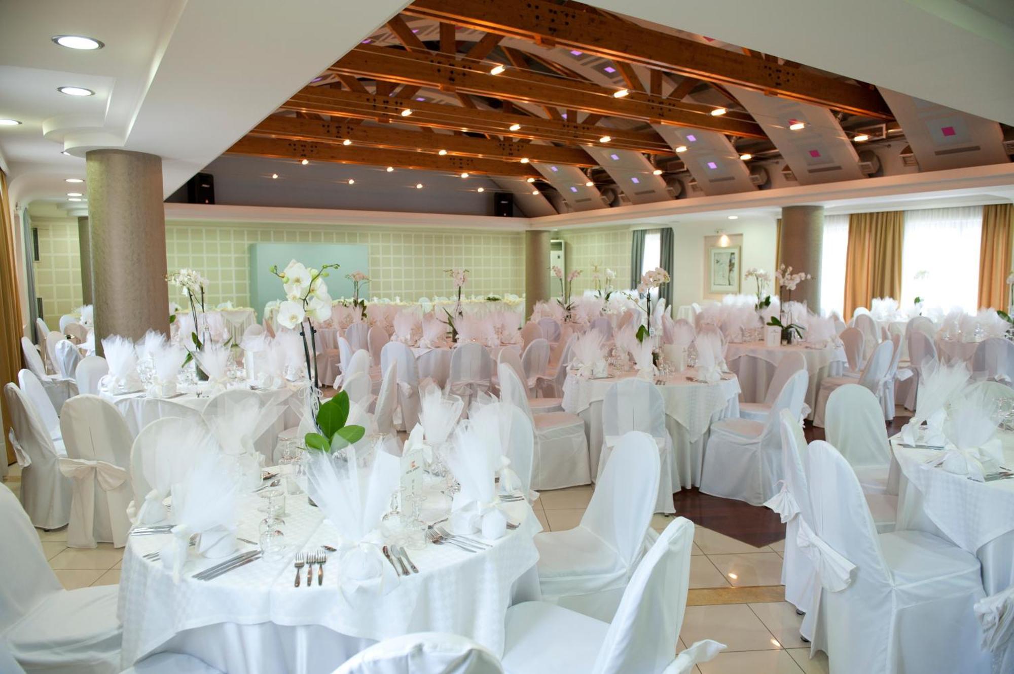 קארדיצה Hotel Kierion מראה חיצוני תמונה