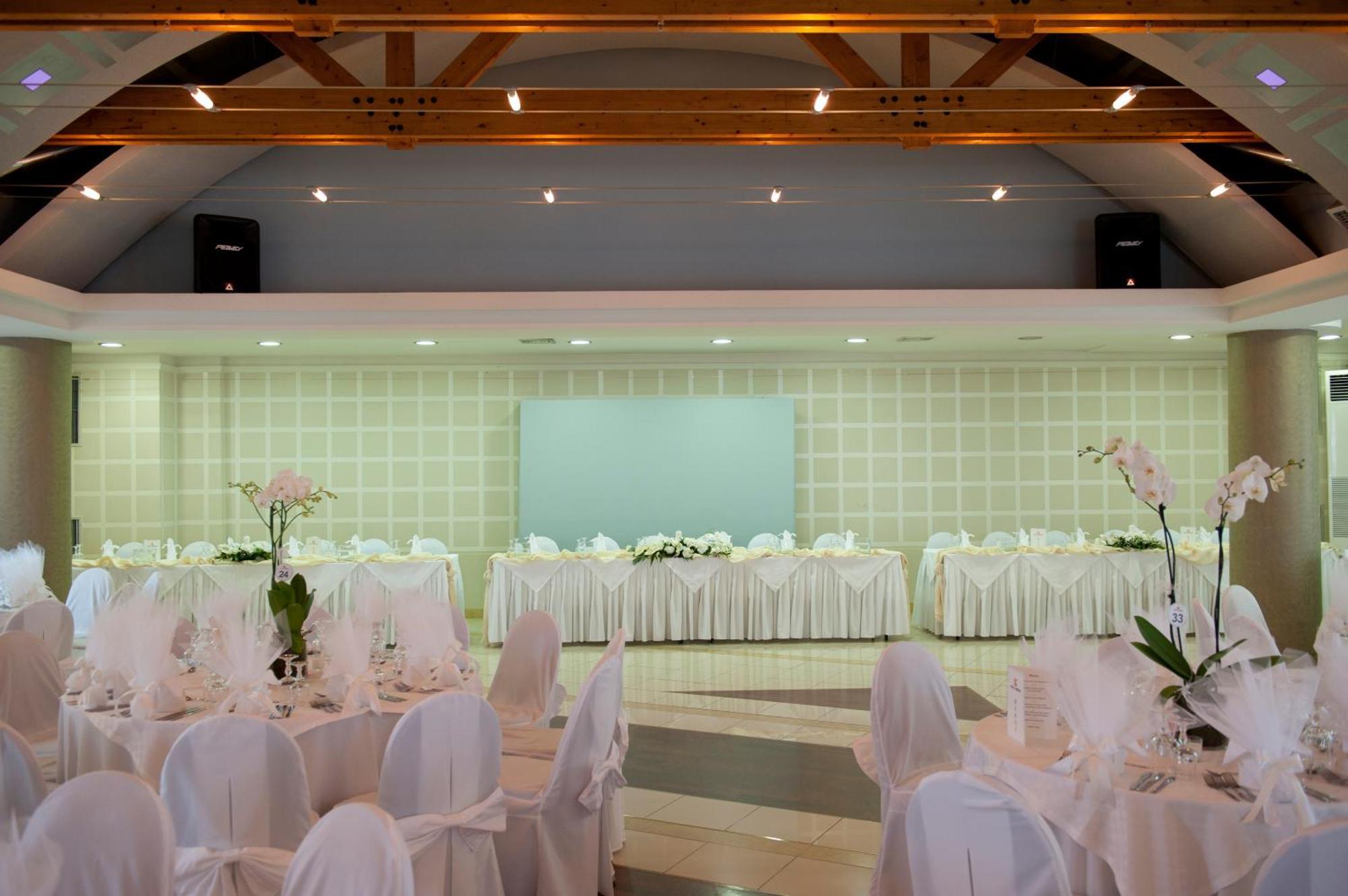 קארדיצה Hotel Kierion מראה חיצוני תמונה